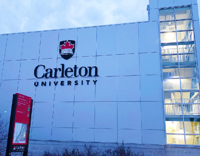 卡尔顿大学